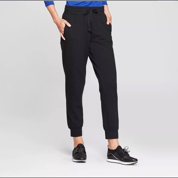 CLOSEOUT NIB Women’s Deena Lace Up Sneaker - Picture 3 of 5